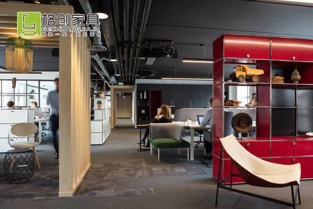 現(xiàn)代辦公家具